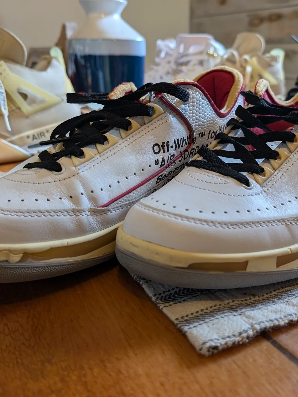 Jordan Air Jordan 2 Retro Low SP x Off-White White/Varsity Red DJ4375-106